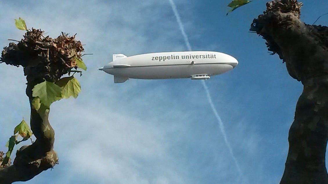 7.zeppelin.jpg